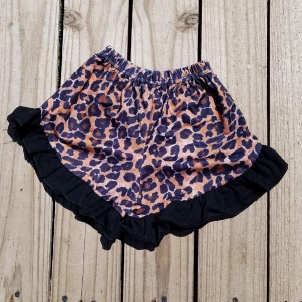 Leopard animal print shorties - Miss Thangz