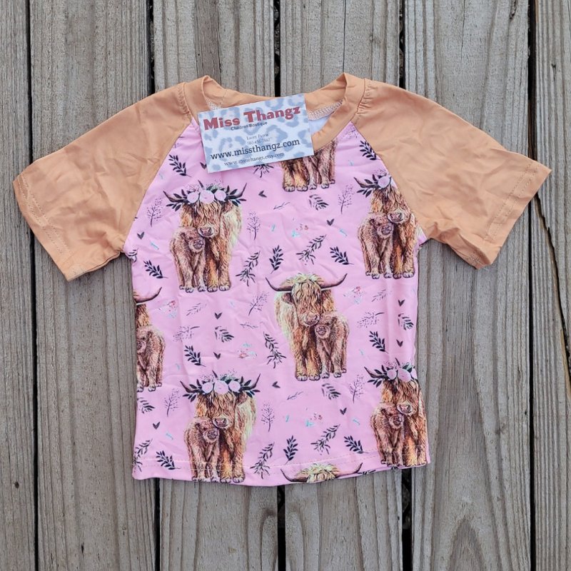 light pink Highland Cows tee - Miss Thangz